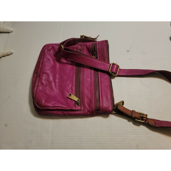 Fossil Pink Fuchsia Explorer Swing Pack Leather Crossbody Shoulder Bag - Picture 5 of 8